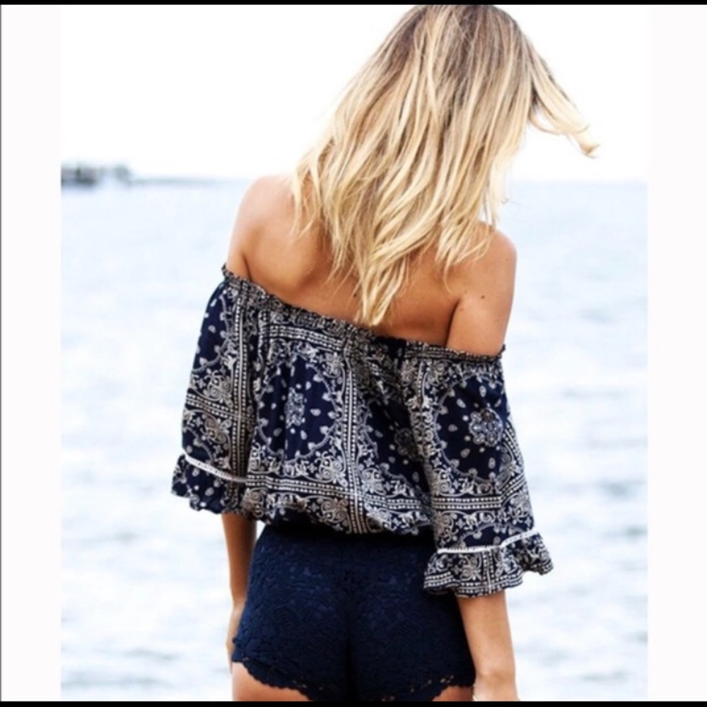 Navy Ruffled Cropped Paisley Top - Picture 3 of 3